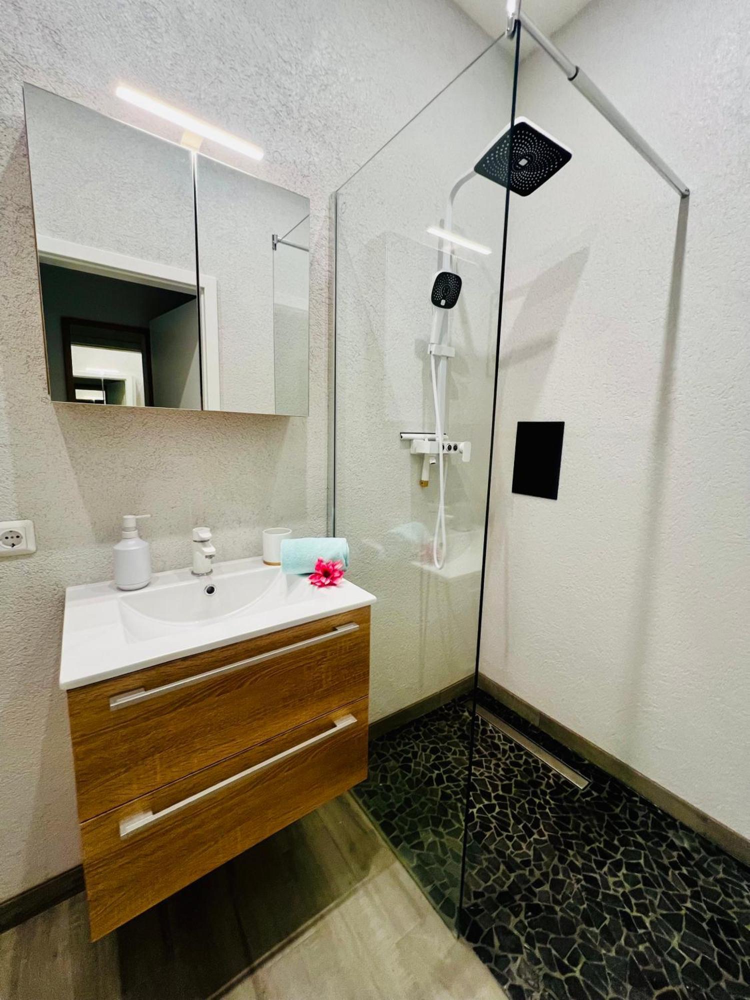 Holi Day Spa 2-Bett Zimmer App 4 Βερολίνο Εξωτερικό φωτογραφία